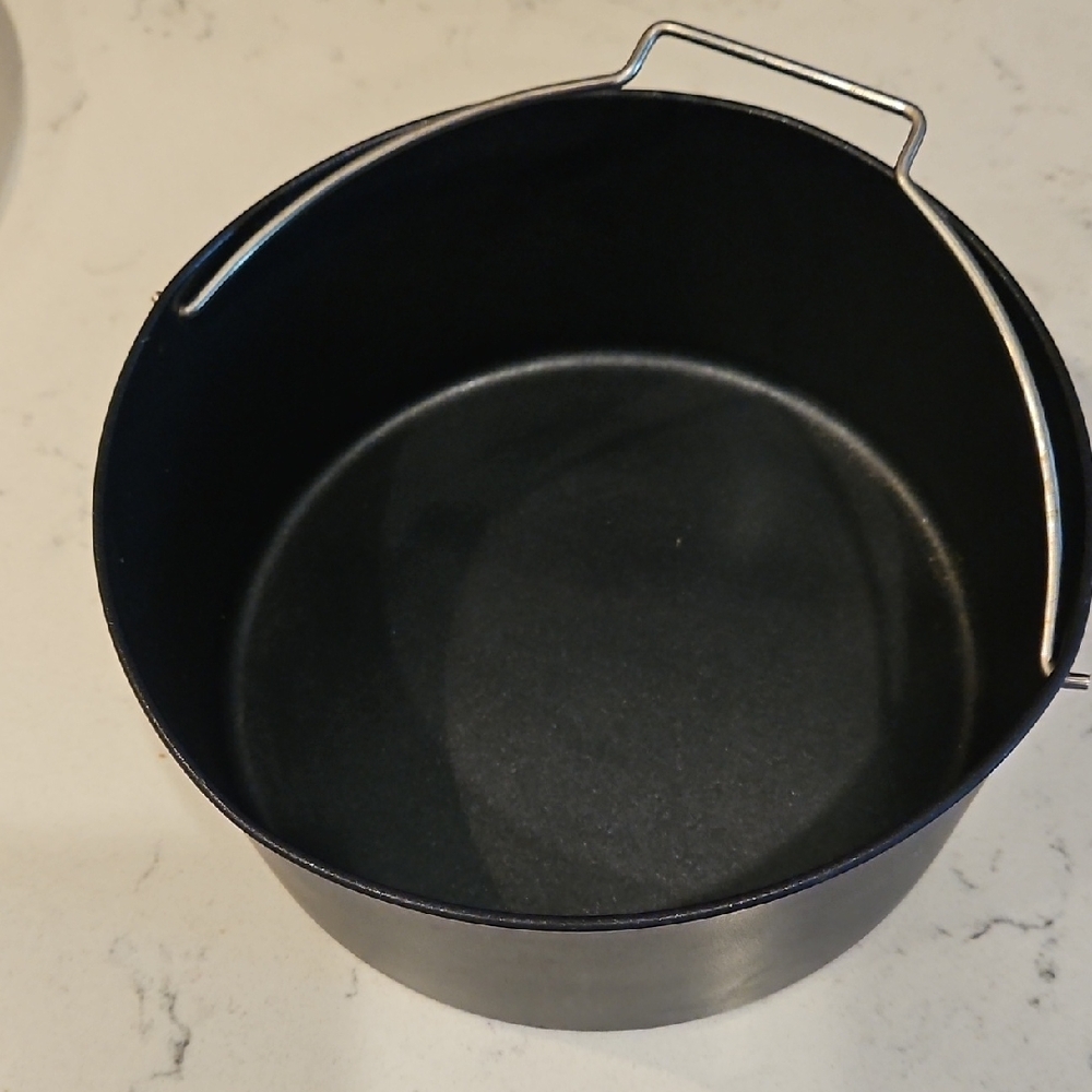 Insert For 3 QT AIR FRYER.  USE IT TO CONTAIN JUICES, ETC. BLACK NON-STICK